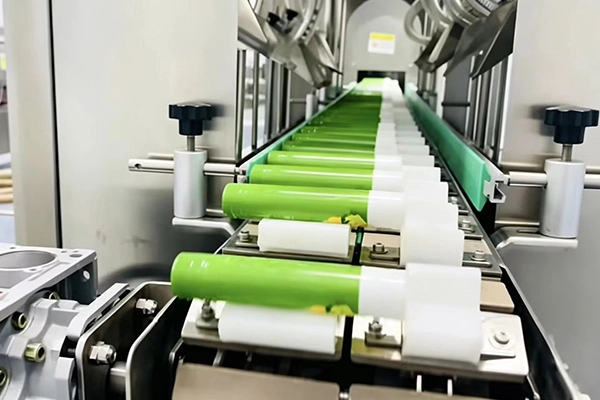 Yếu tố thúc đẩy sản xuất linh hoạt: Cách máy dán nhãn nhỏ gọn giải quyết thách thức 